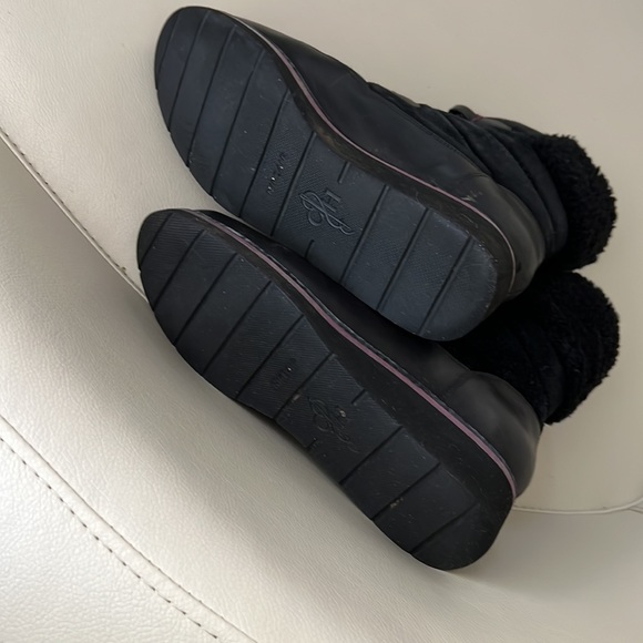 (Cole Haan) (by NIKE AIR) Unisex boots, size 7 B - Picture 8 of 17